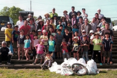 18地域奉仕-入間川河川敷ゴミ拾い