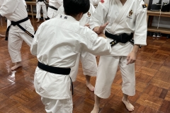 20251124蝓ｼ邇臥恁謨吝玄譛ｬ螻ｱ蜈ｬ隱崎ｬ帷ｿ剃ｼ喀IMG_5323