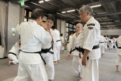 20251124蝓ｼ邇臥恁謨吝玄譛ｬ螻ｱ蜈ｬ隱崎ｬ帷ｿ剃ｼ喀IMG_5345